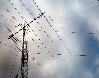 Antenna per i 160m con carica lineare
